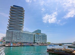 15 Queens Quay E #2707, Toronto, ON M5E 0A4
