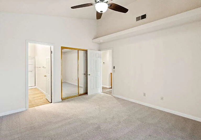 5740 Laguna Park Dr #B — Photo 13