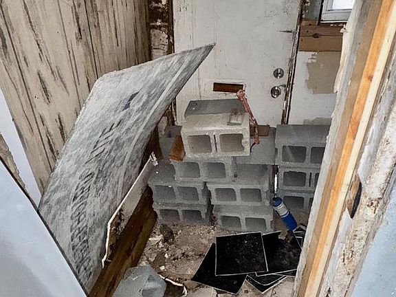5th image of 2755 N 29th St