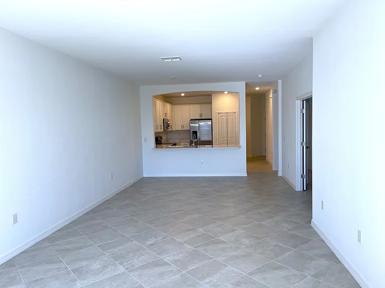 2007 Fairmont Ln — Photo 5