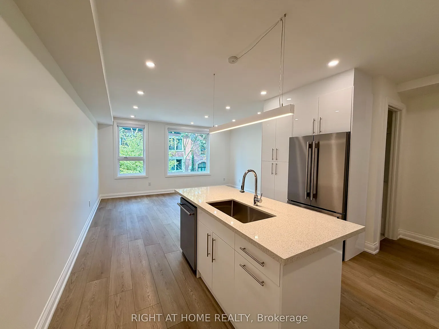 2 bed, $4,200 — Photo 2