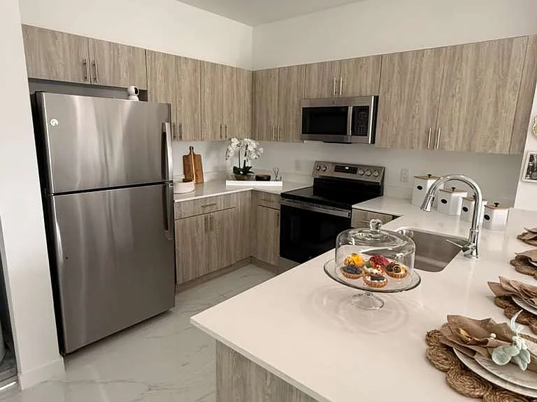 910 SW 71st Ave #A1 — Photo 1
