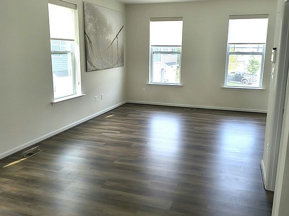 3rd image of 235 Jenkins Way