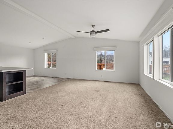 5th image of 204 Mossyrock Road W