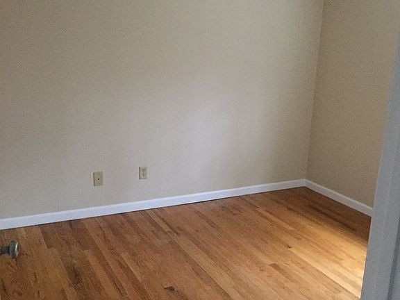 3rd image of 3616 N Roan St APT 3
