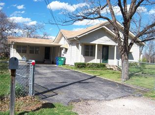 1213 Live Oak St, Graham, TX 76450