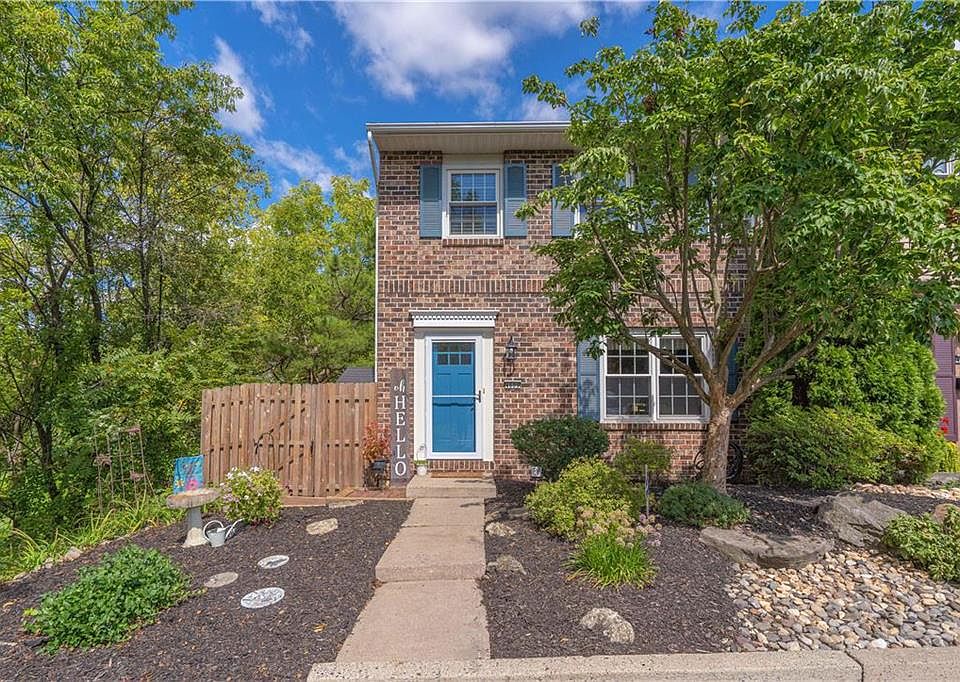 1st image of 4609 N Hedgerow Dr
