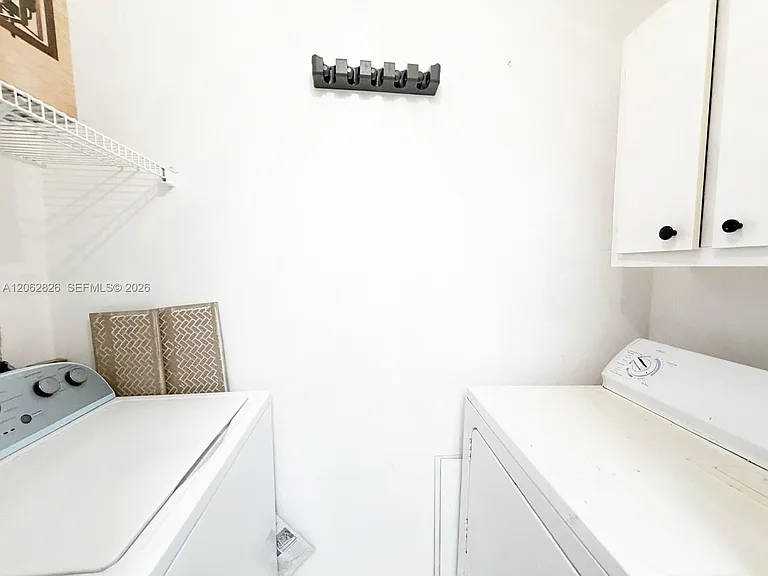 20681 NE 4th Pl #101 — Photo 17