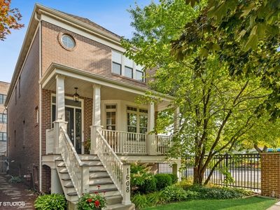 1608 W Rosehill Dr, Chicago, IL, 60660