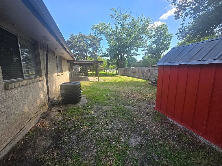 734 Spring Lake Dr — Photo 5