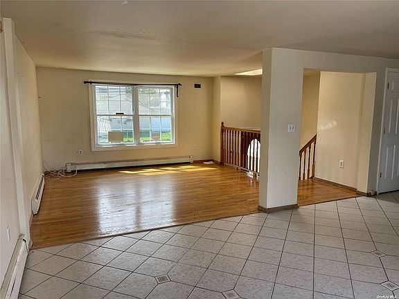 3rd image of 805 Wilson Blvd