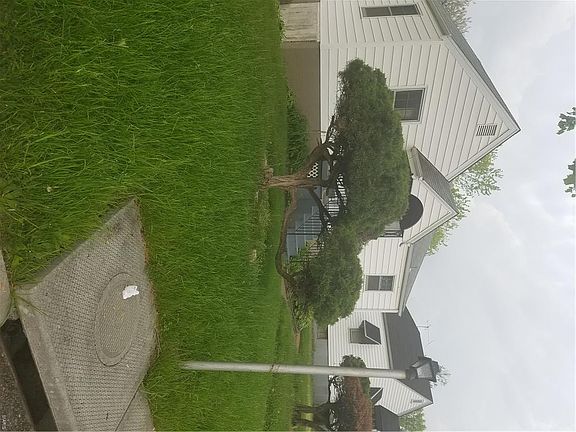 4th image of 7018 Glenboro Dr N