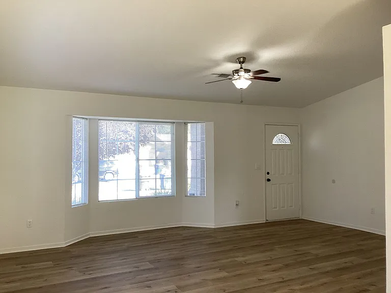 1450 La Jolla Way — Photo 16
