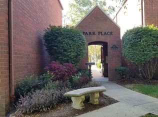 1212 S Grand Ave W #D224, Springfield, IL 62704