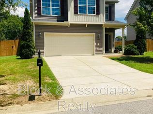 609 Timber Meadow Lake Dr, Fuquay Varina, NC 27526