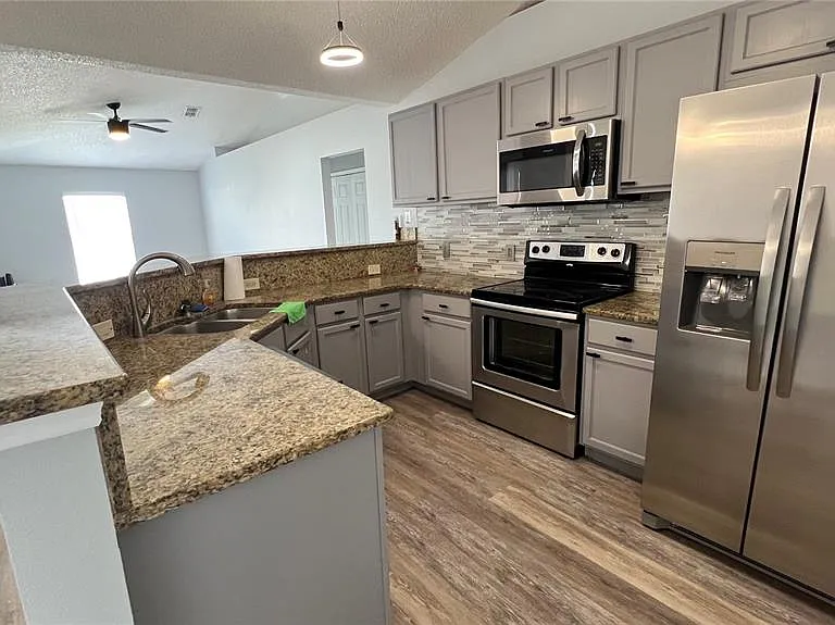 485 Martigues Dr — Photo 12