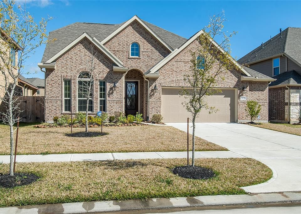 1st image of 24126 Blue Crest Dr