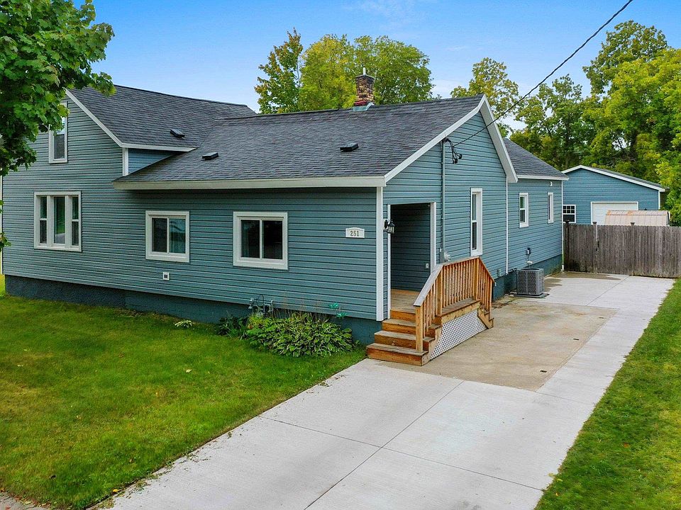 1st image of 251 S Cranberry Ave