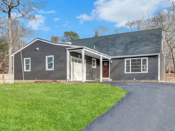 321 Smith Road, Shirley, NY 11967