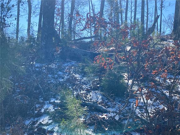 4th image of 38 Waterside Point