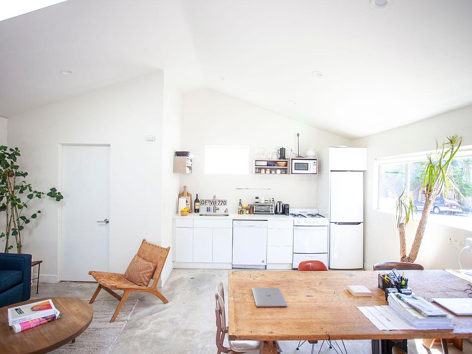 1st image of 2226 Echo Park Ave