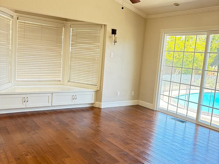 6815 Hampton Dr — Photo 26