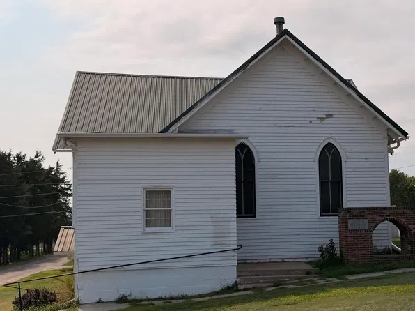 502 N Main St, Litchfield, NE 68852