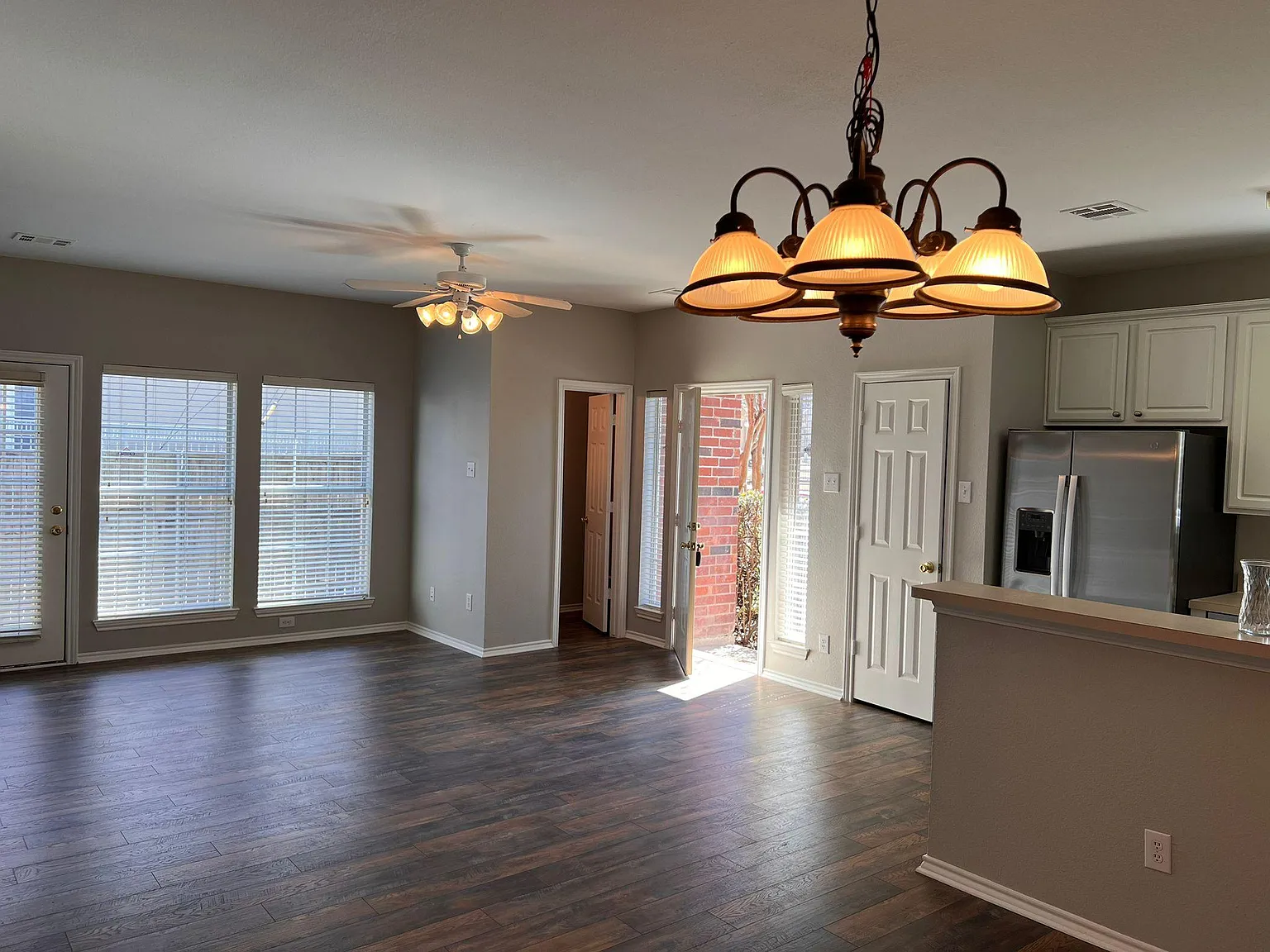 8799 Holly St — Photo 4