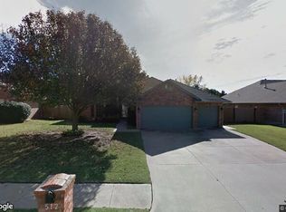 512 Sparrow Hawk, Edmond, OK 73003