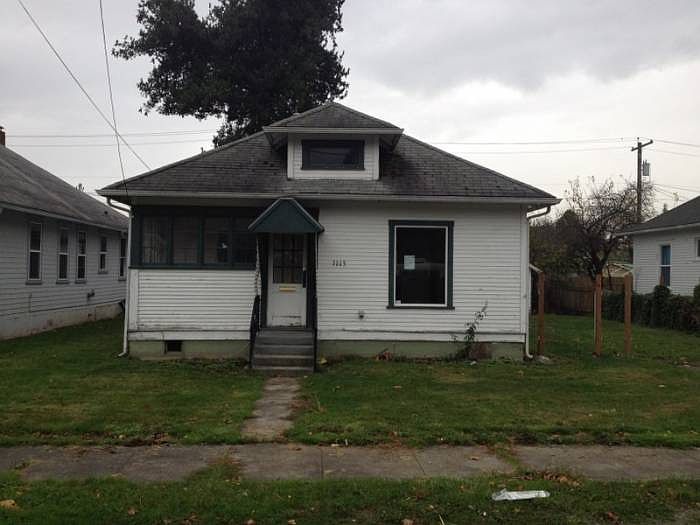 Front View of Home