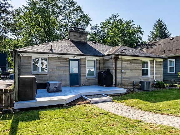 5th image of 5860 Primrose Ave