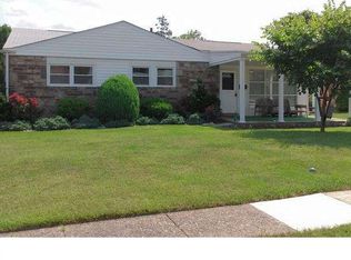 122 Butt Ln, Aston, PA 19014