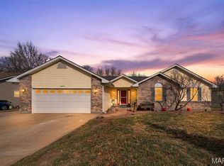 2489 Oak Forest Dr, Troy, MO 63379