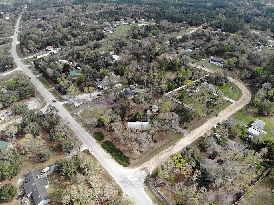 1st image of 9 Horsetail Ave