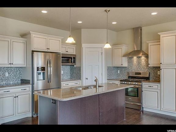 5th image of 7408 W Hall Crossing Dr