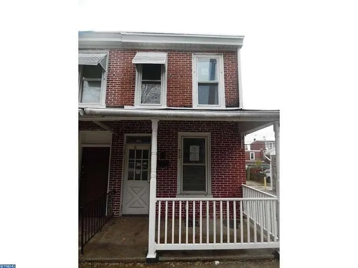 734 Roosevelt Ave photo 1