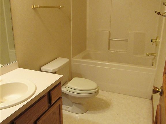 4th image of 2005 Creeksedge Dr