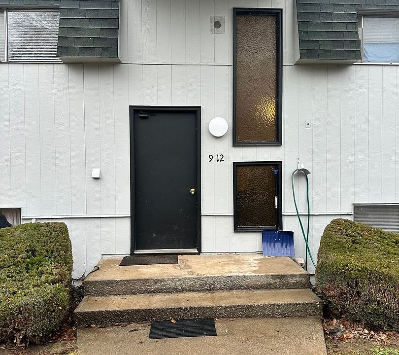 1st image of 933 N Baker Ave APT 12