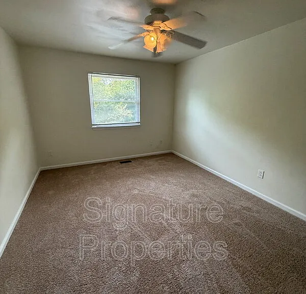 913 Ewell Rd — Photo 16