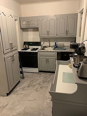 1st image of 7570 113th St #2