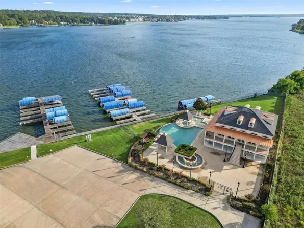 10923 Decatur St, Willis, TX 77318