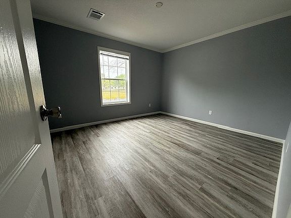 5th image of 1500 W Highland St #121