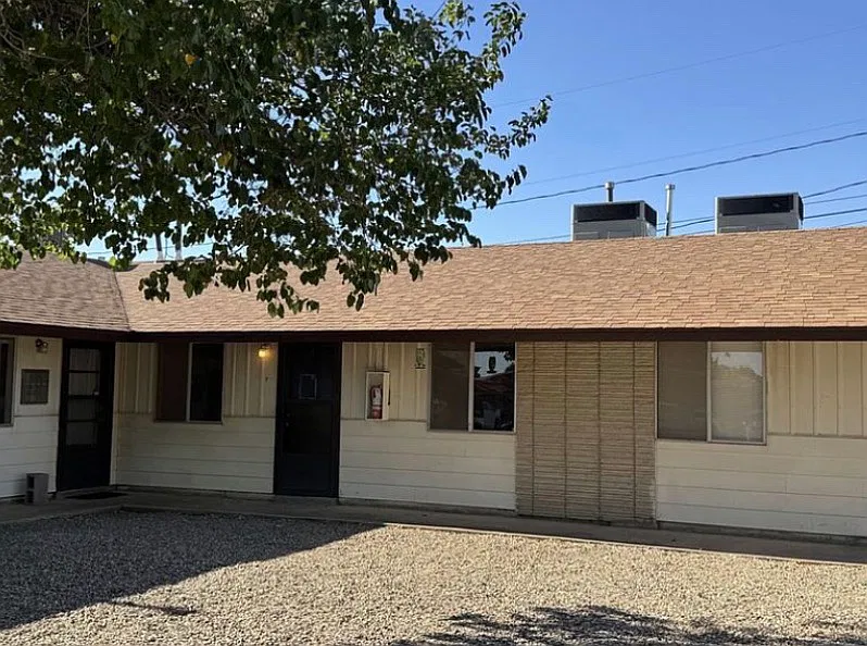 2 bed, 900 sqft, $995 — Photo 1