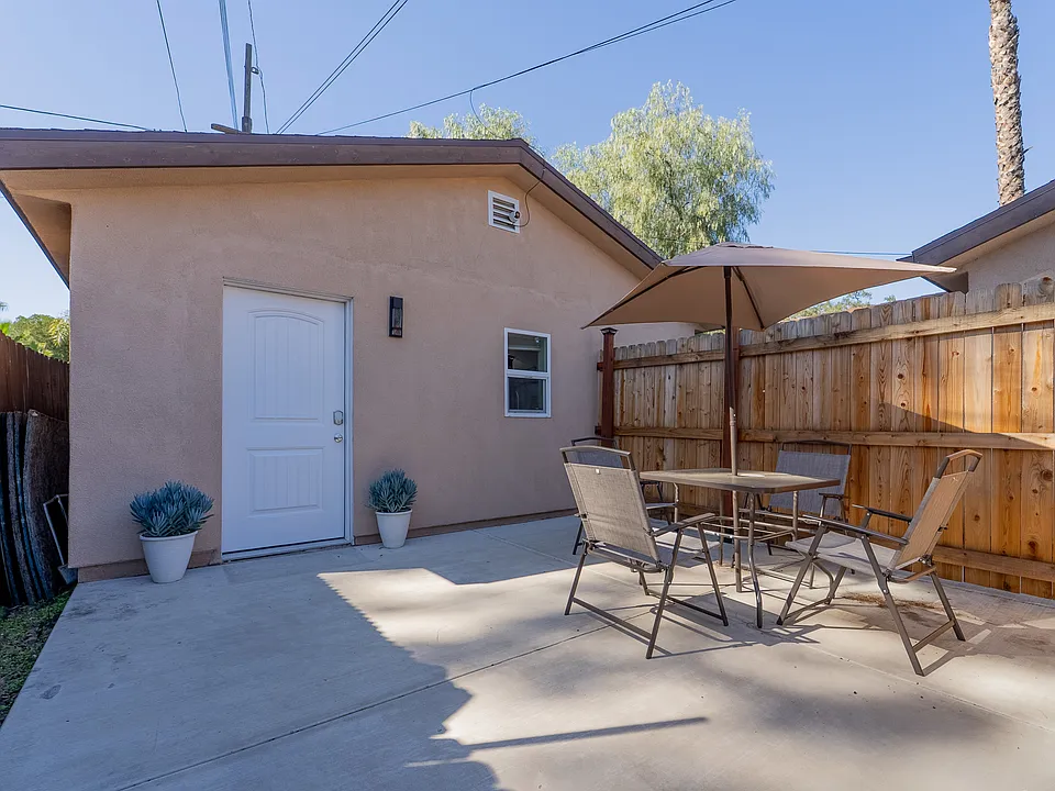 7441 Jordan Ave