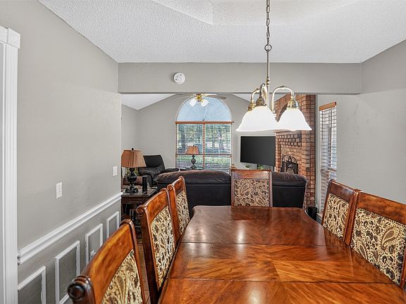 5th image of 107 Parc Ouest Dr