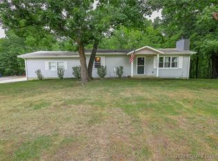 142 Northshore Dr, Lake Ozark, MO 65049