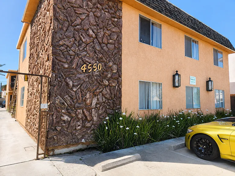 4550 Idaho St #1 — Photo 7