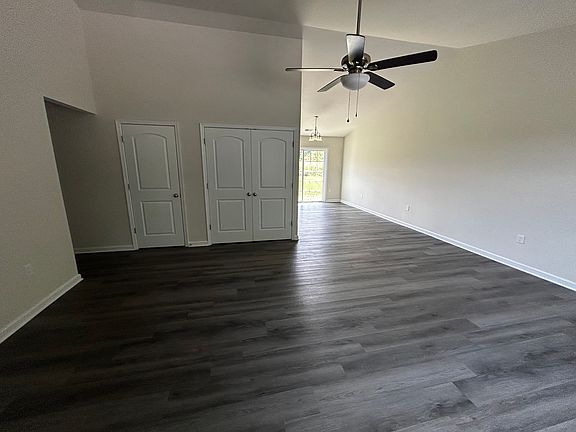 2nd image of 155 Sunnyside Ln