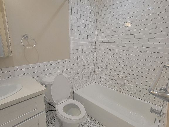 3rd image of 2509 G St