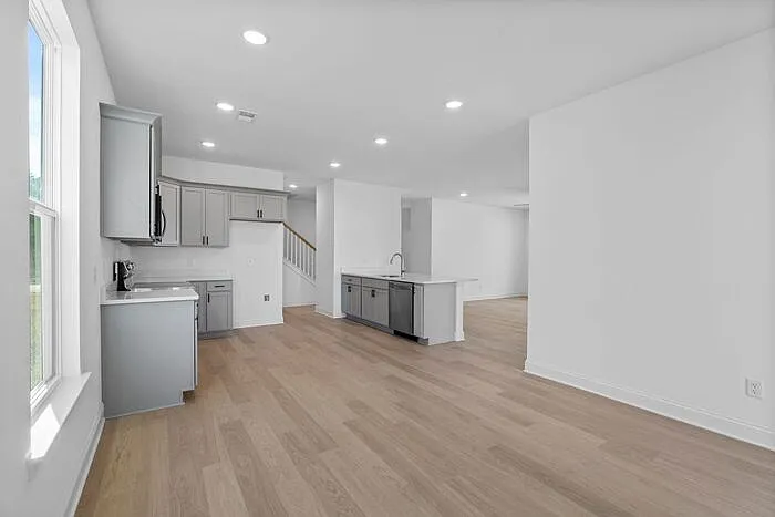 8973 James Creek Dr — Photo 13